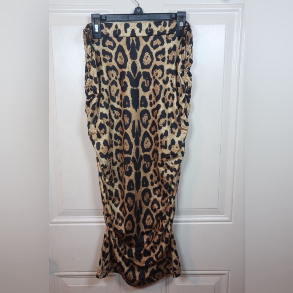 SHEIN Leopard Print Ruched body con skirt SIZE  LARGE